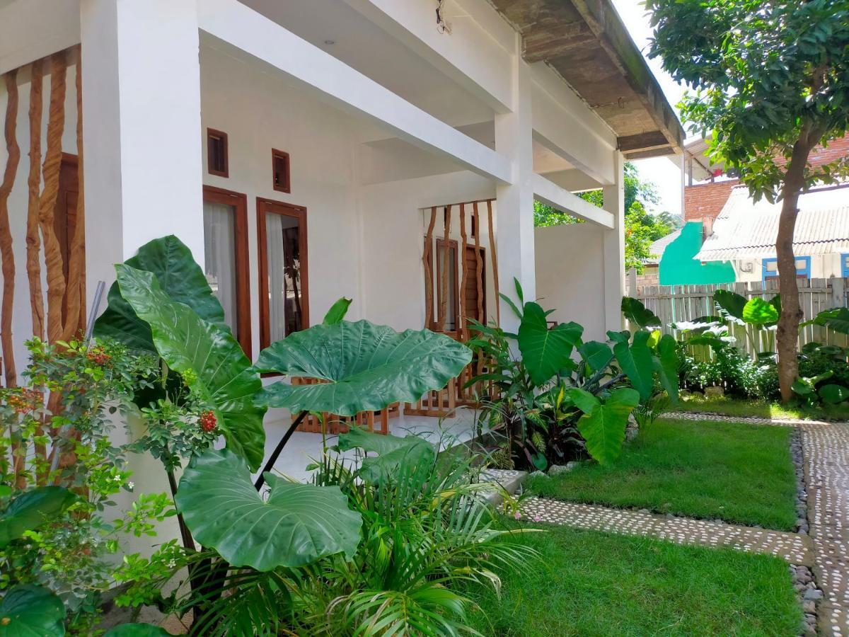 Mango Room Mandalika Kuta  Exterior photo