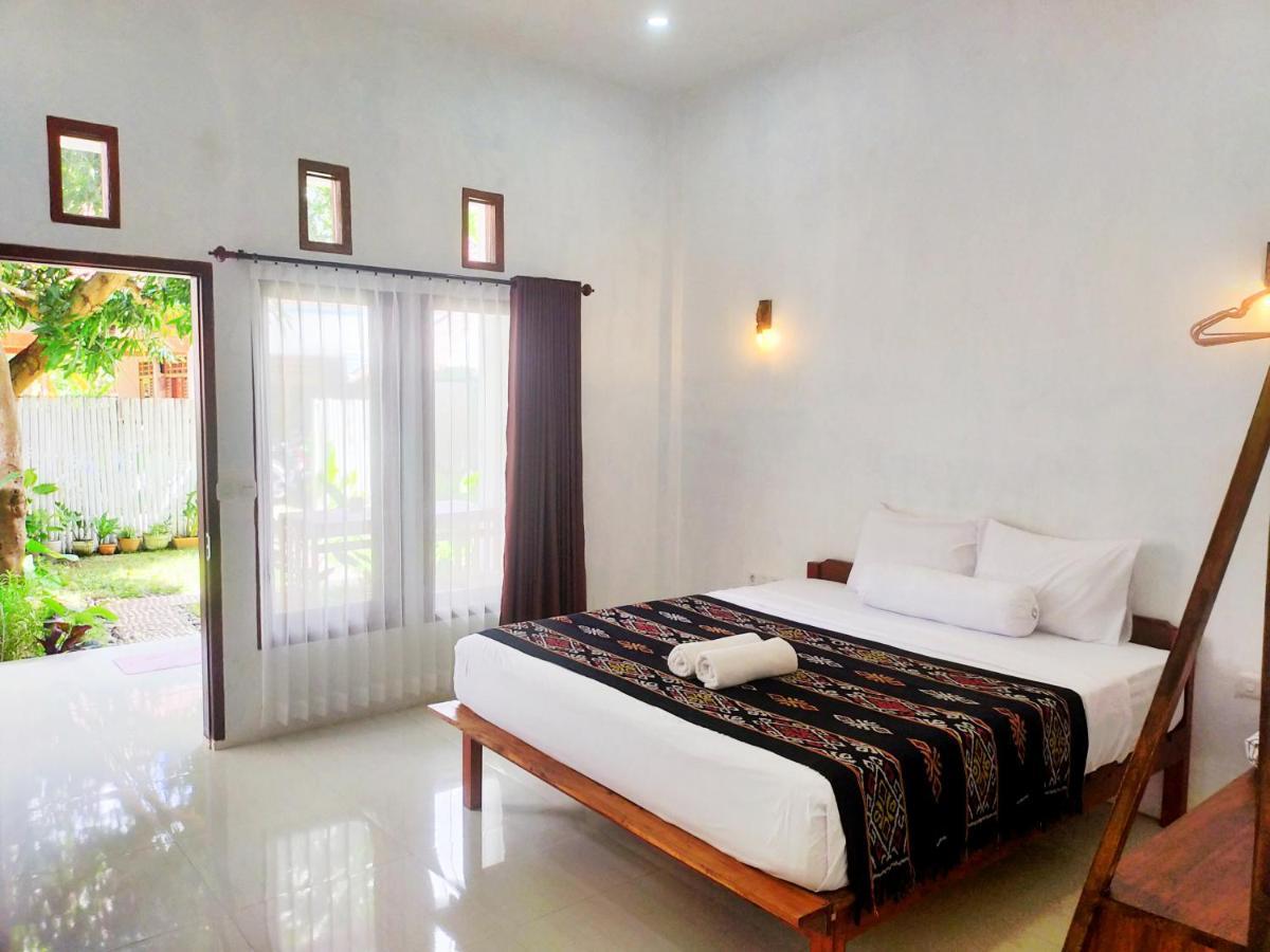 Mango Room Mandalika Kuta  Exterior photo